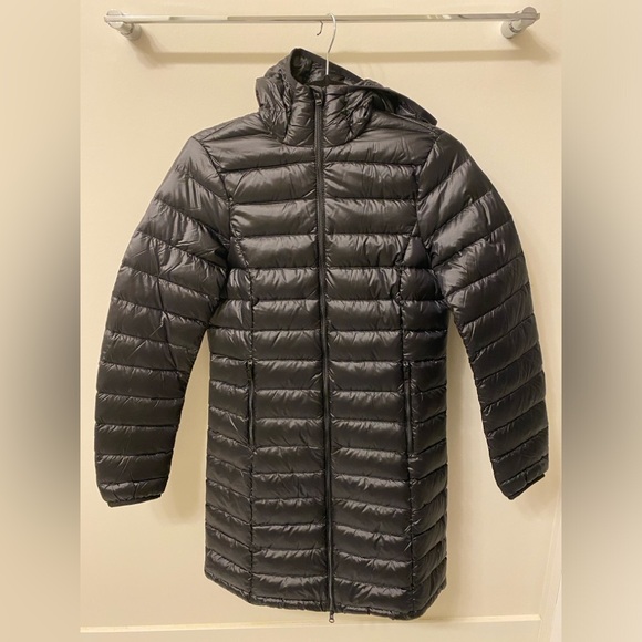 Aritzia Babaton The Foundation Puffer - Picture 2 of 4